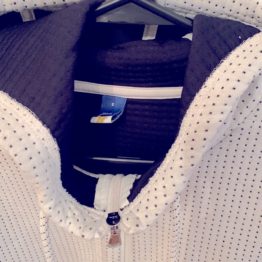 Women’s Small zippered hoodie